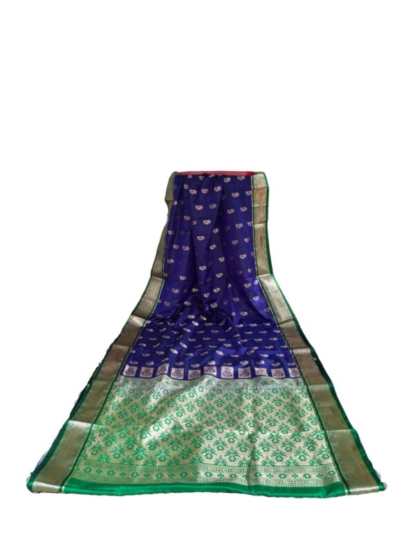 Peshwai/Mastani - Nath butta satin  (V)